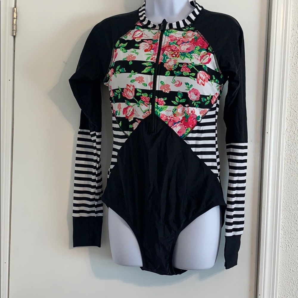 Zesica 1 piece swimsuit